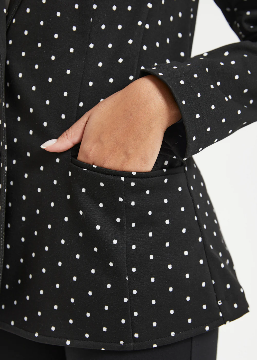 Classic Blazer | Knit Jacquard (Black Ivory Dot) - Image 3