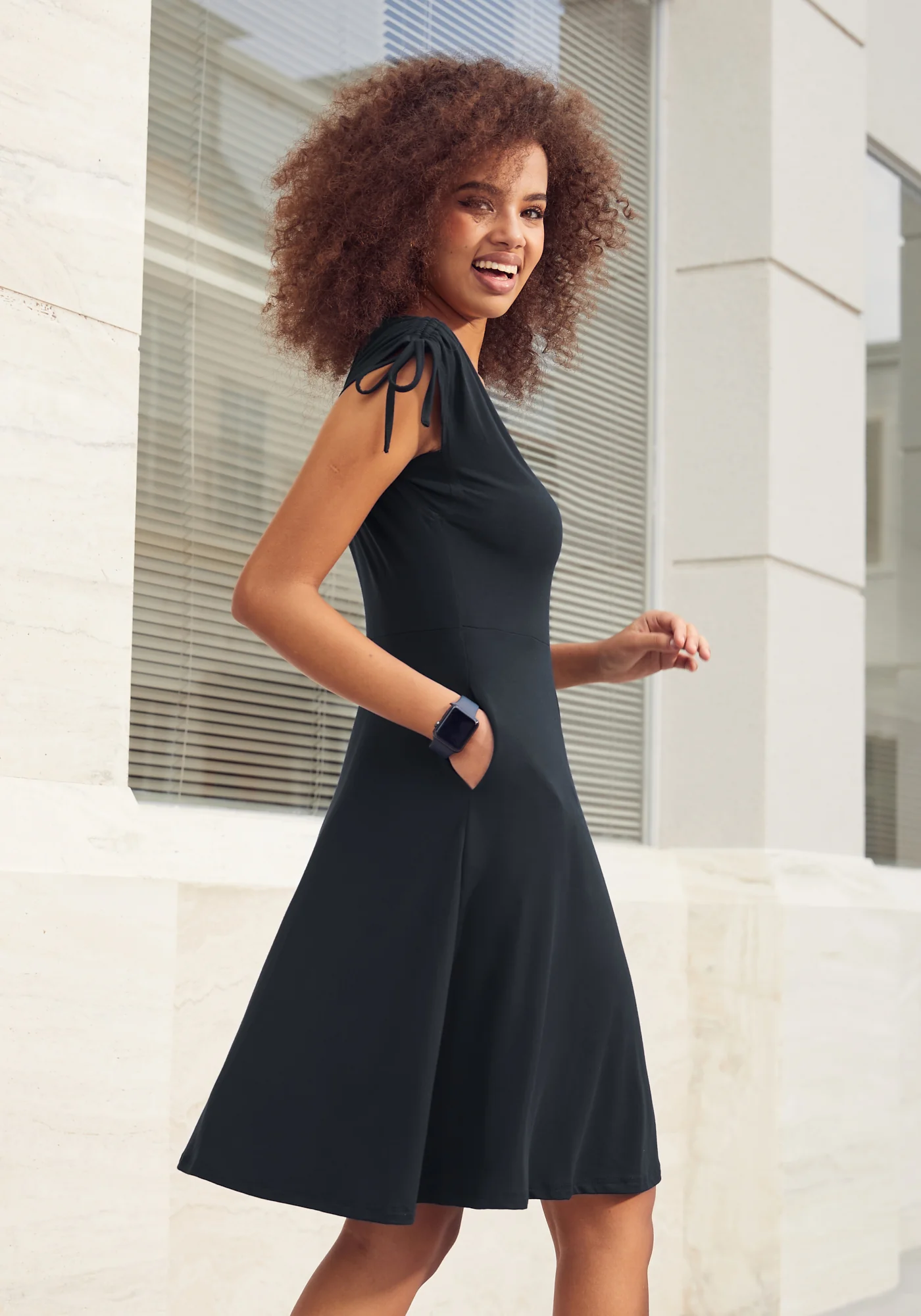 Marilyn Dress (Black) - Final Sale - Image 4