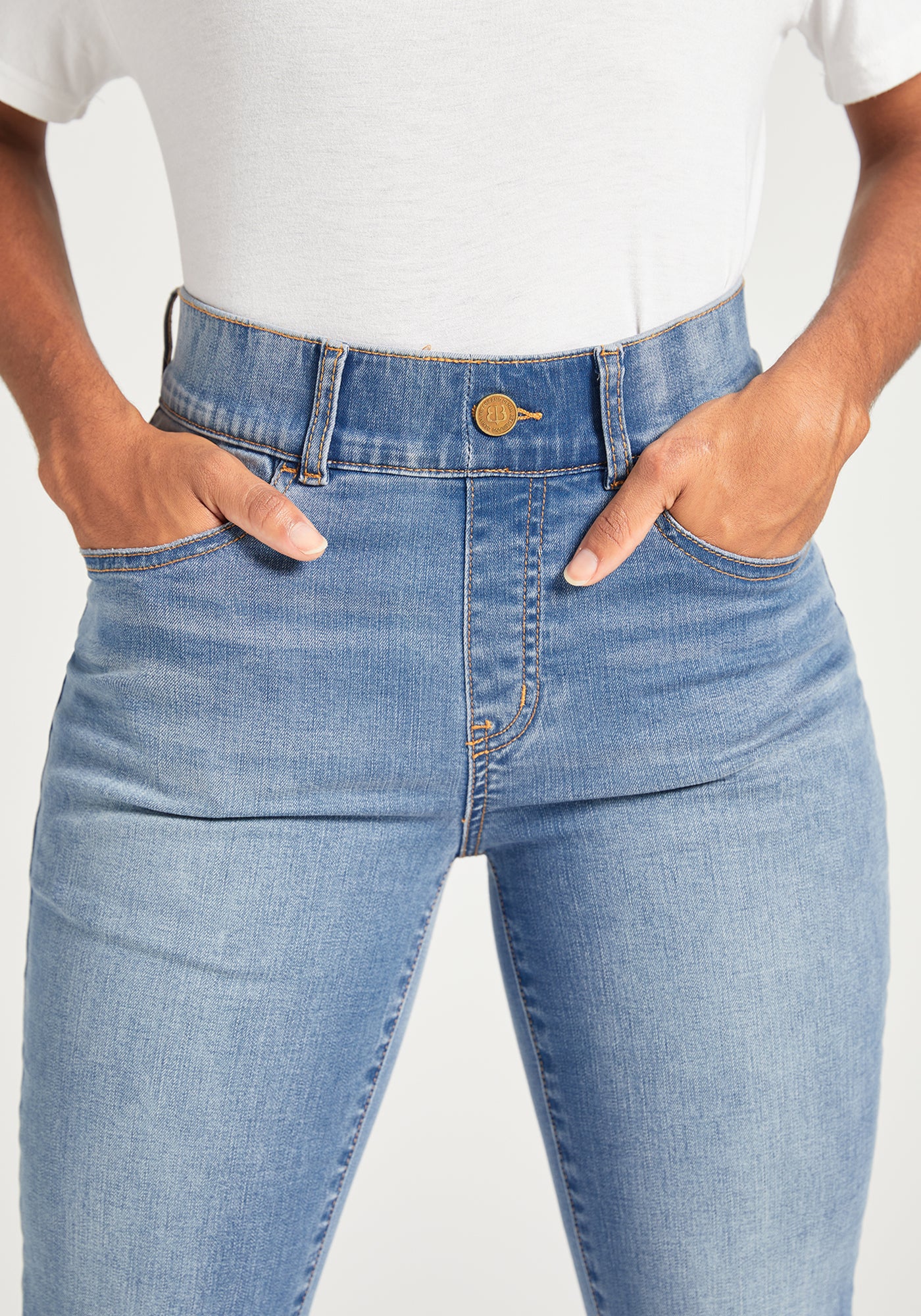 Signature Mid-Rise Denim | Bootcut (Sonora Wash) - Image 4