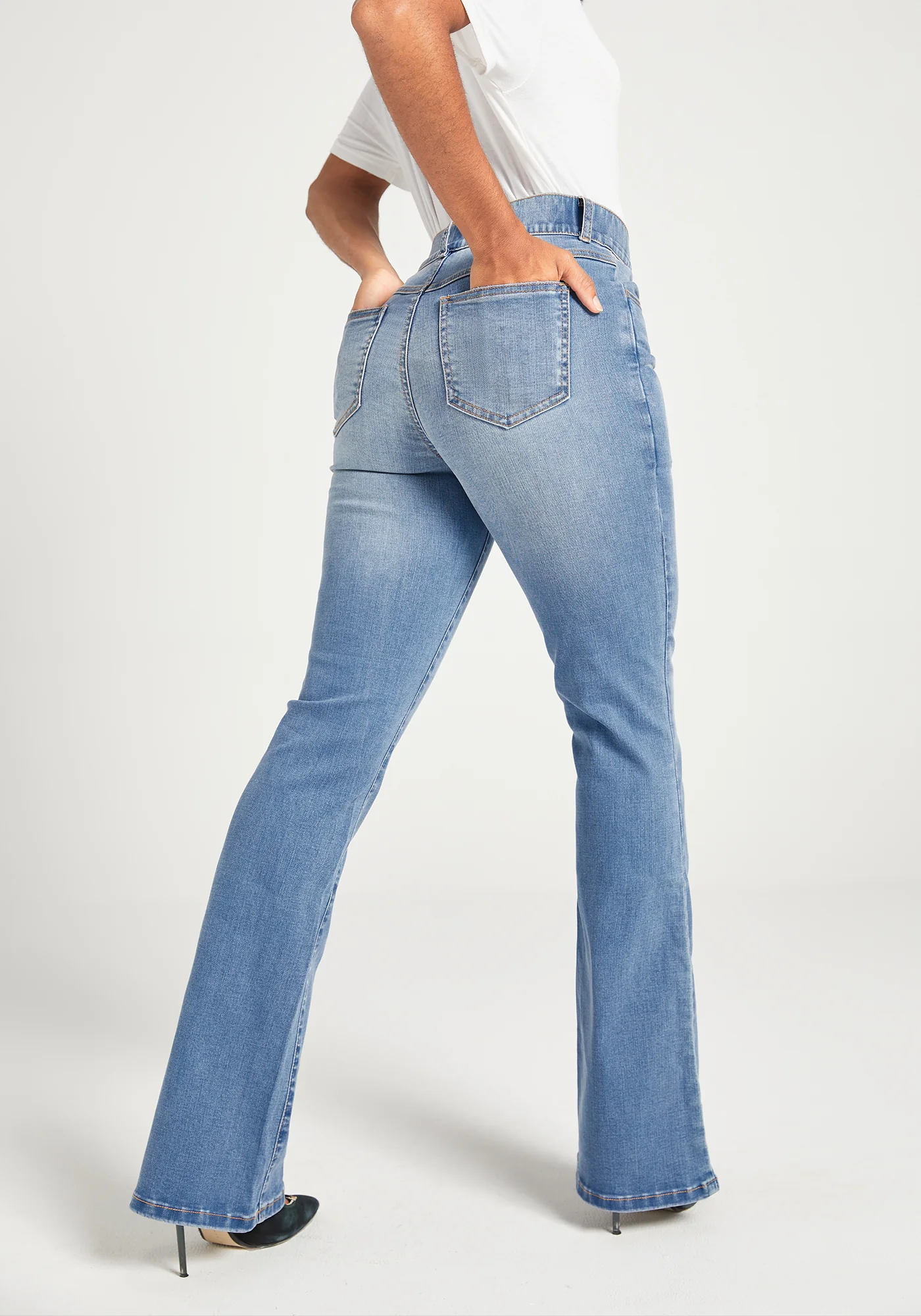 Signature Mid-Rise Denim | Bootcut (Sonora Wash) - Image 5