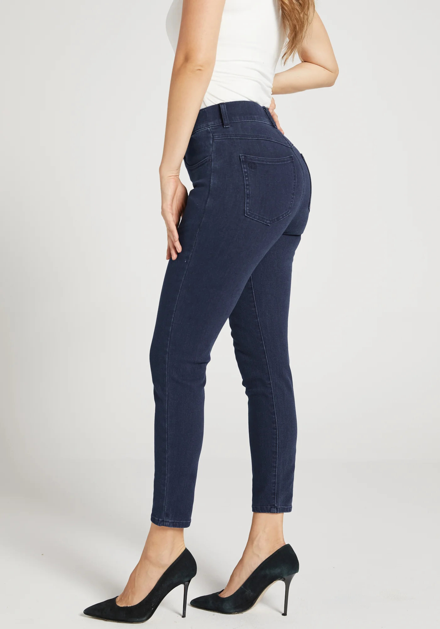 Signature Mid-Rise Denim | Skinny (Dark Indigo) - Final Sale - Image 5